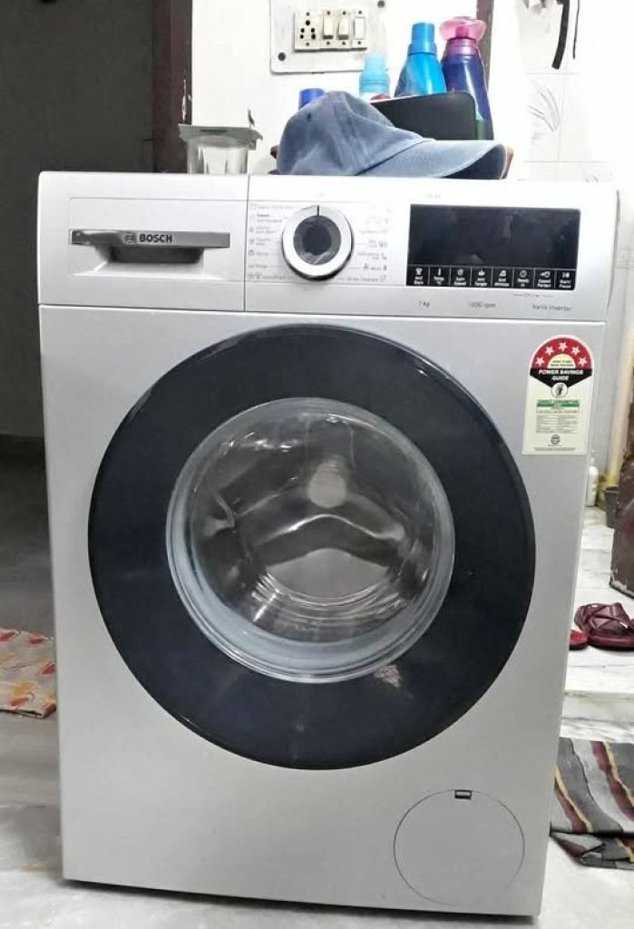 Bosch 7 Kg Washing Machine front load 2024 model close view