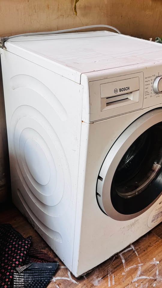 Bosch 8 Kg Washer anti Anti-Vibration side panel and a 3-suspension system