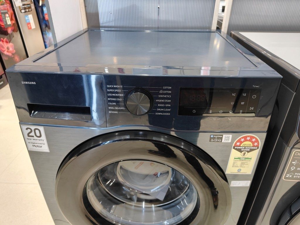 Close view of Samsung 9 kg 5 star Front Load Washing Machine (WW90DG5U24AXTL) washing settings and led panel