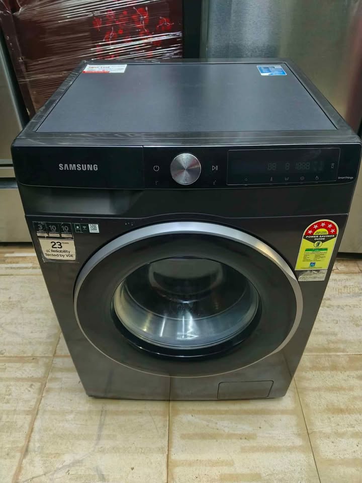 Samsung 7 kg 5‑star front‑load washing machine, model WW70T502NAN1TL, with digital controls on the top front panel