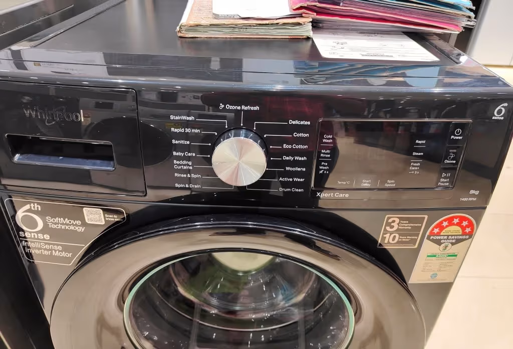 Washing program dial and LED Display Whirlpool 8 Kg Front Load Washing Machine (XS8014BWME)